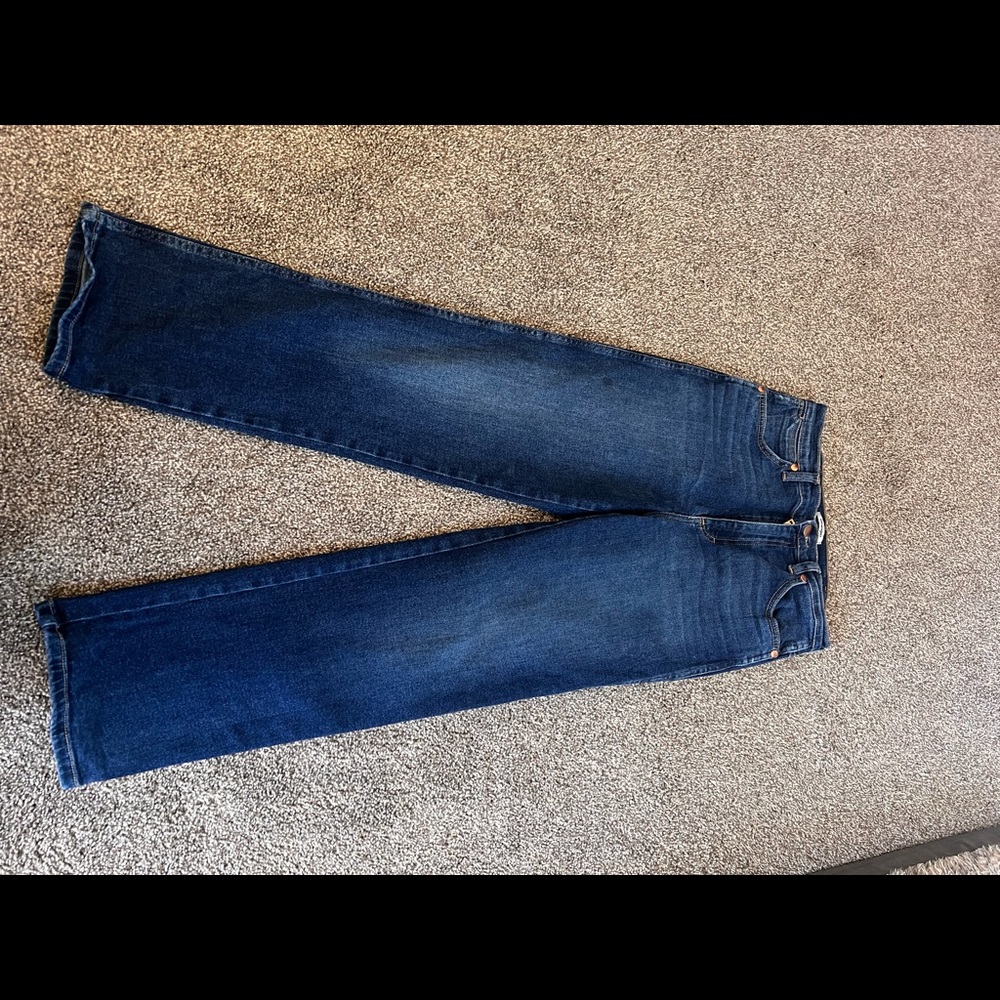 Bootcut cropped wranglers. Size 28